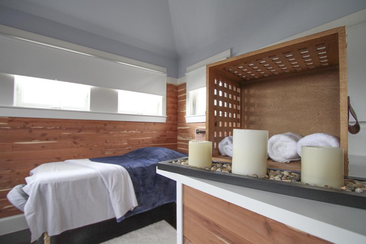 Beach Spa Bed & Breakfast Вирджиния-Бич Экстерьер фото